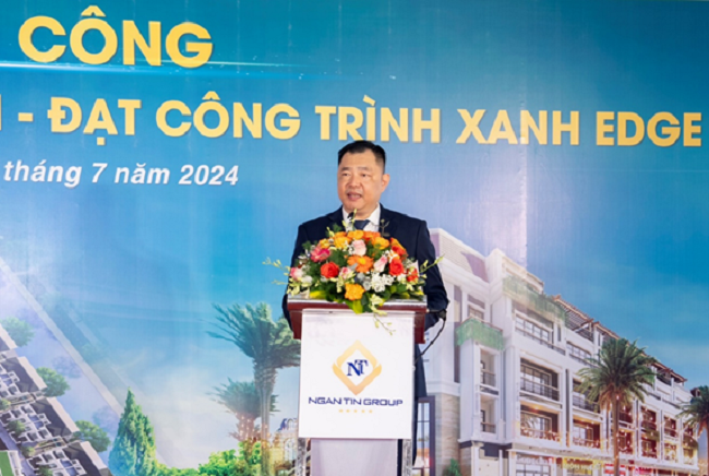 Ông Đinh Phú Minh, Tổng Giám đốc Tập đoàn Ngân Tín phát biểu tại Lễ khởi công